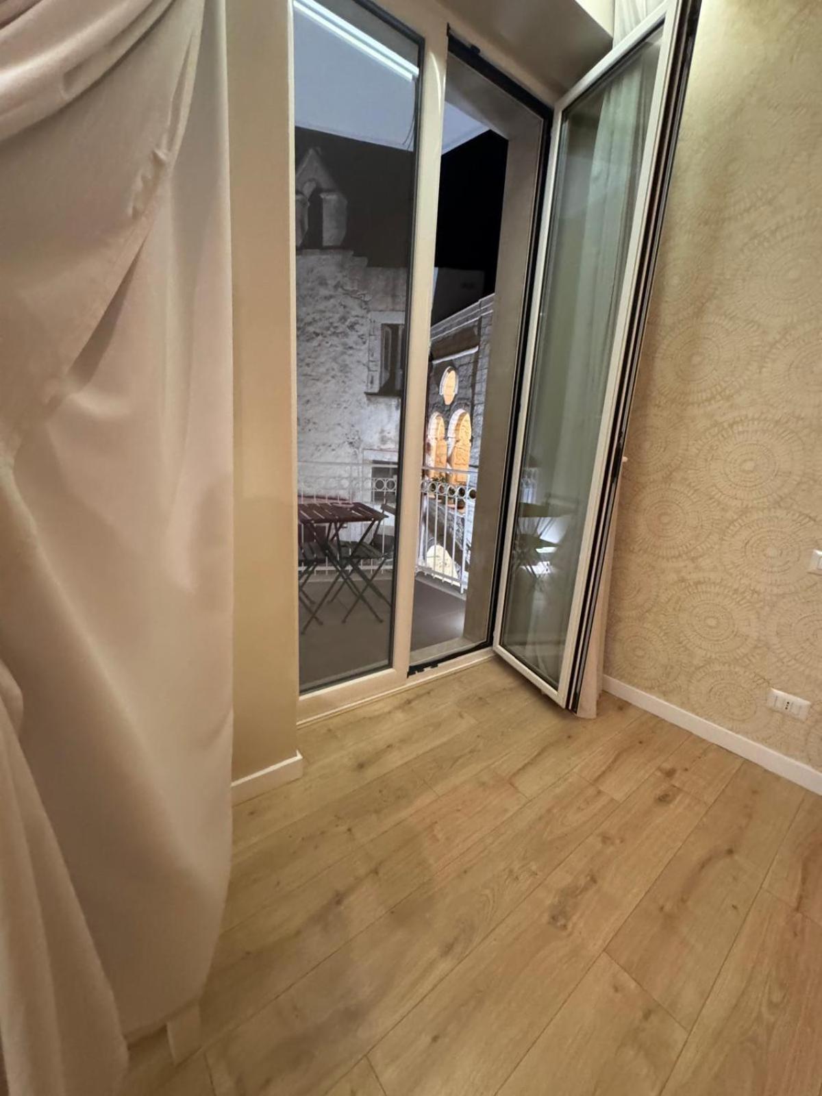 B&B Il Grottino Модуньо Екстер'єр фото